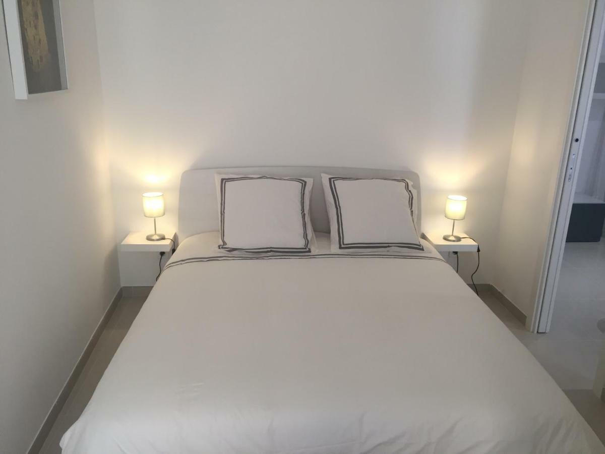 Menton 2 Pieces Climatise A Cote De La Plage Rue Palmaro Luaran gambar